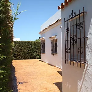 Ana Villa